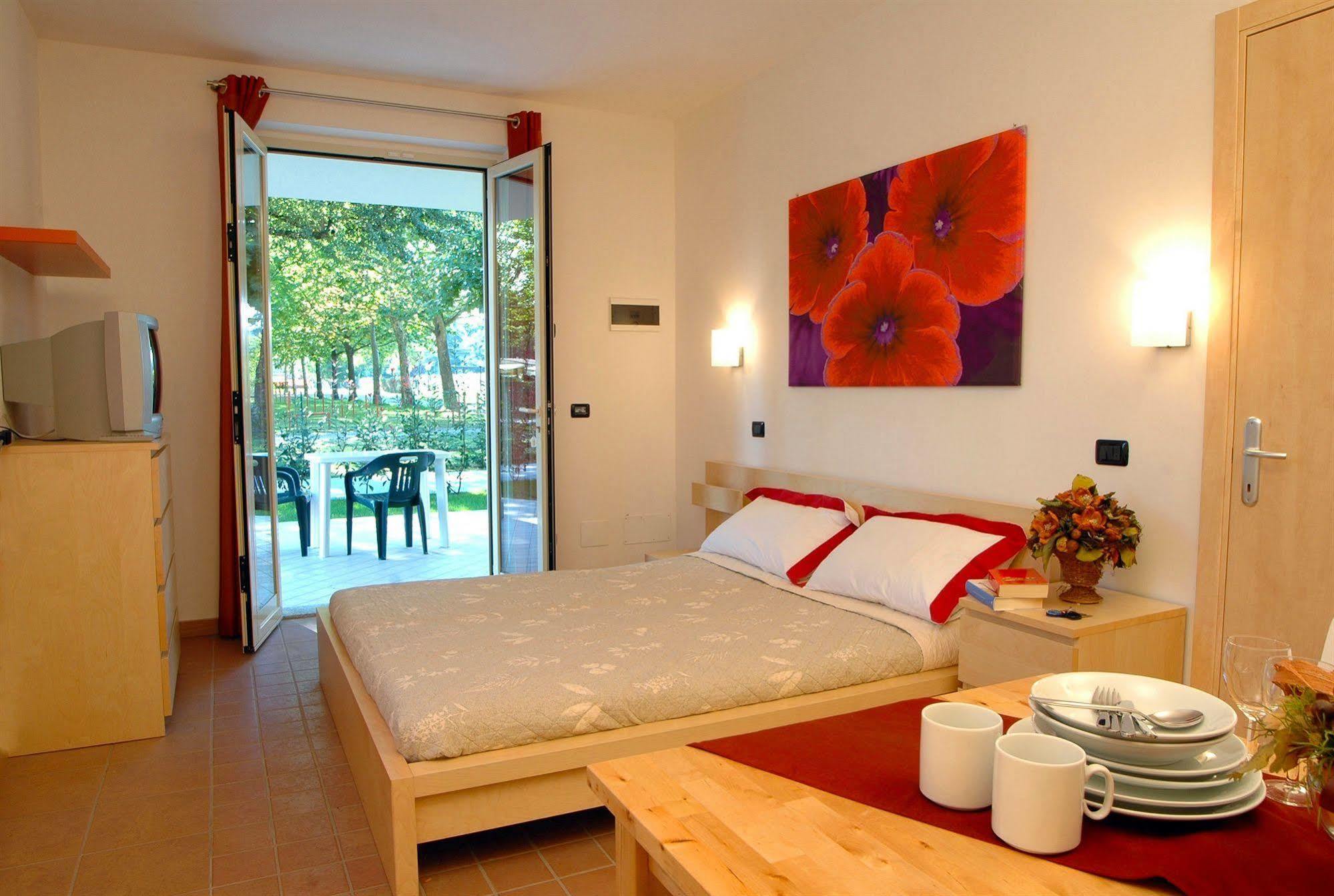 Residence Alice Dormelletto Esterno foto